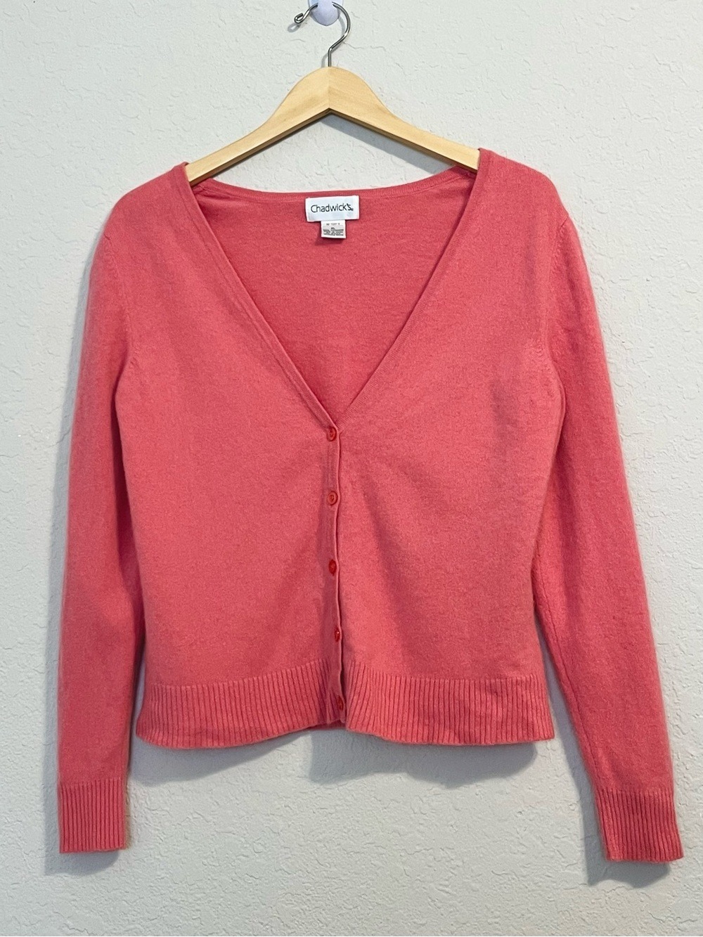 Chadwicks Coral Button-Front V-Neck Sweater Sweater XL Salmon Rose Pink Classic